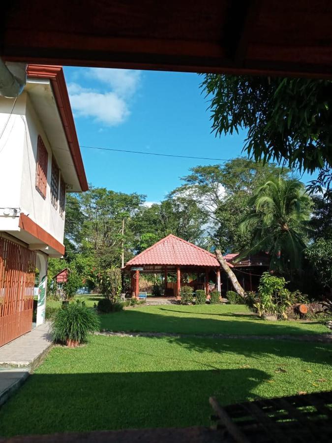 Yubarta Lodge Увита Экстерьер фото