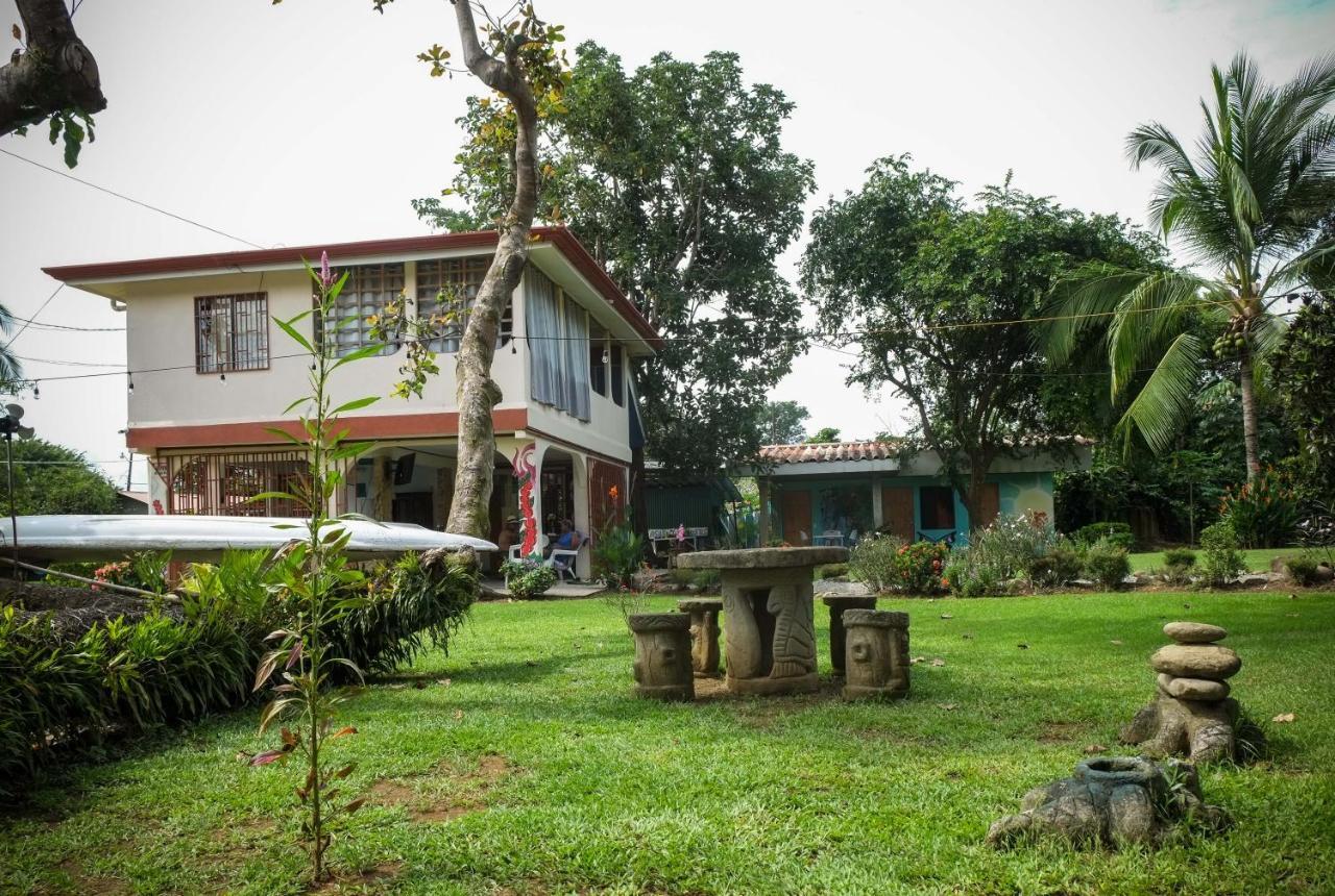 Yubarta Lodge Увита Экстерьер фото