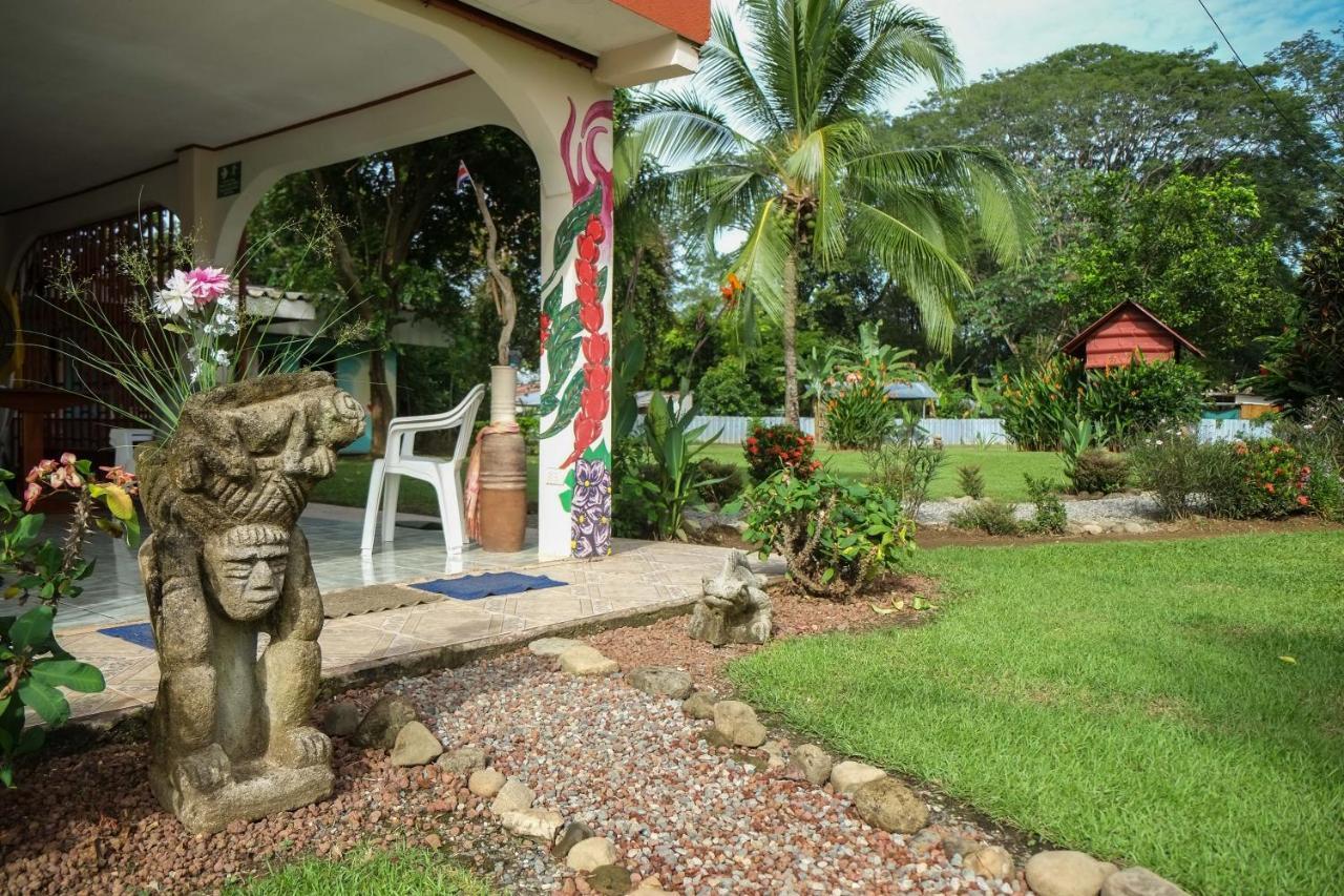 Yubarta Lodge Увита Экстерьер фото